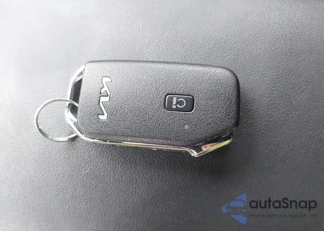 2022 Kia K5 Gt-Line z USA, uszkodzony, nr VIN 5XXG64J22NG143753